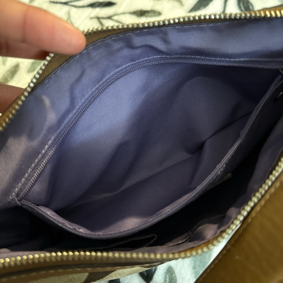 Signature Brown Coach Shoulder Bag - Picture 7 of 7